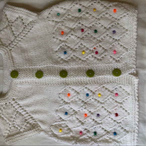 Handmade knitted sweater 1 piece ages 4years old - Picture 1 of 3